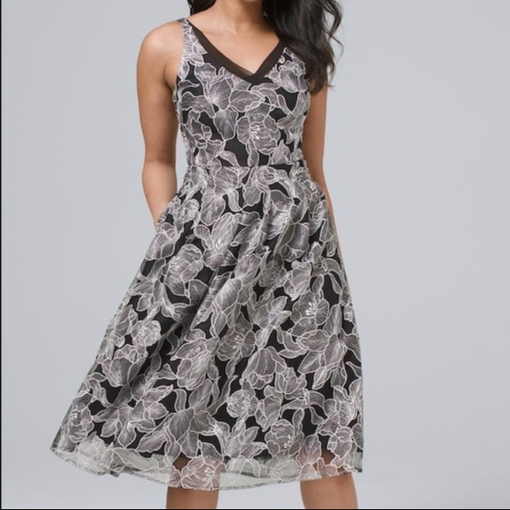 White House Black Market Black & White  A-Line Cocktail Dress Size 4 NWT